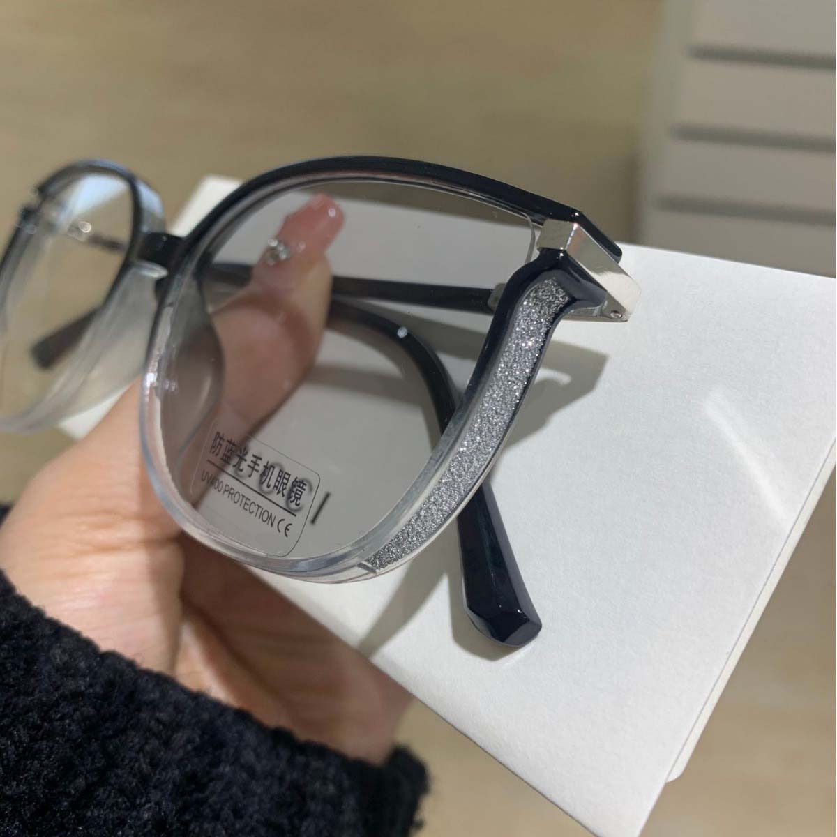 Óculos Multifocal Crystal Fashion com Lentes Fotocromáticas - Últimas Unidades